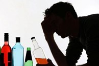 5 người nhập viện cấp cứu nghi ngộ độc rượu