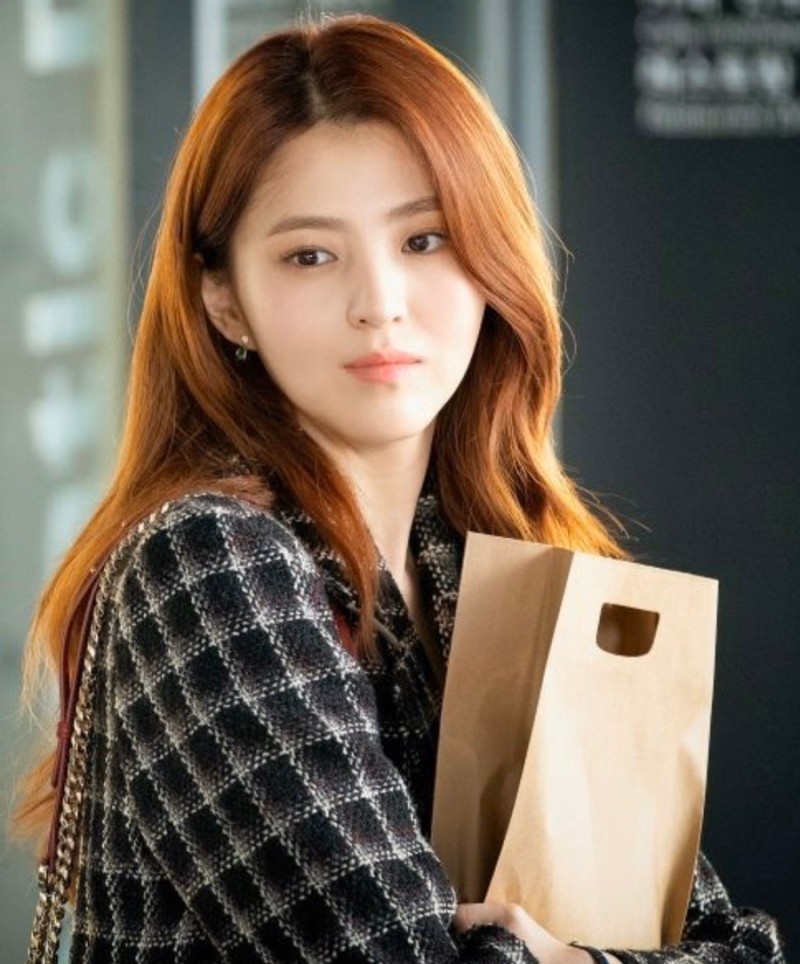 Ngược đời như sao Hàn: Càng để tóc đen lại càng hack tuổi-7