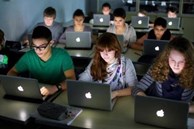 Vì sao nhiều trường đại học trên thế giới cấm sinh viên sử dụng ChatGPT?