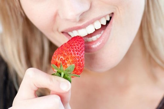 Mẹo tuyệt vời để làm trắng răng tại nhà