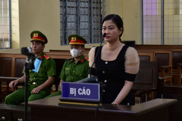 Tên cướp táo tợn giật túi xách chứa tiền, vàng của người phụ nữ bán hàng-3