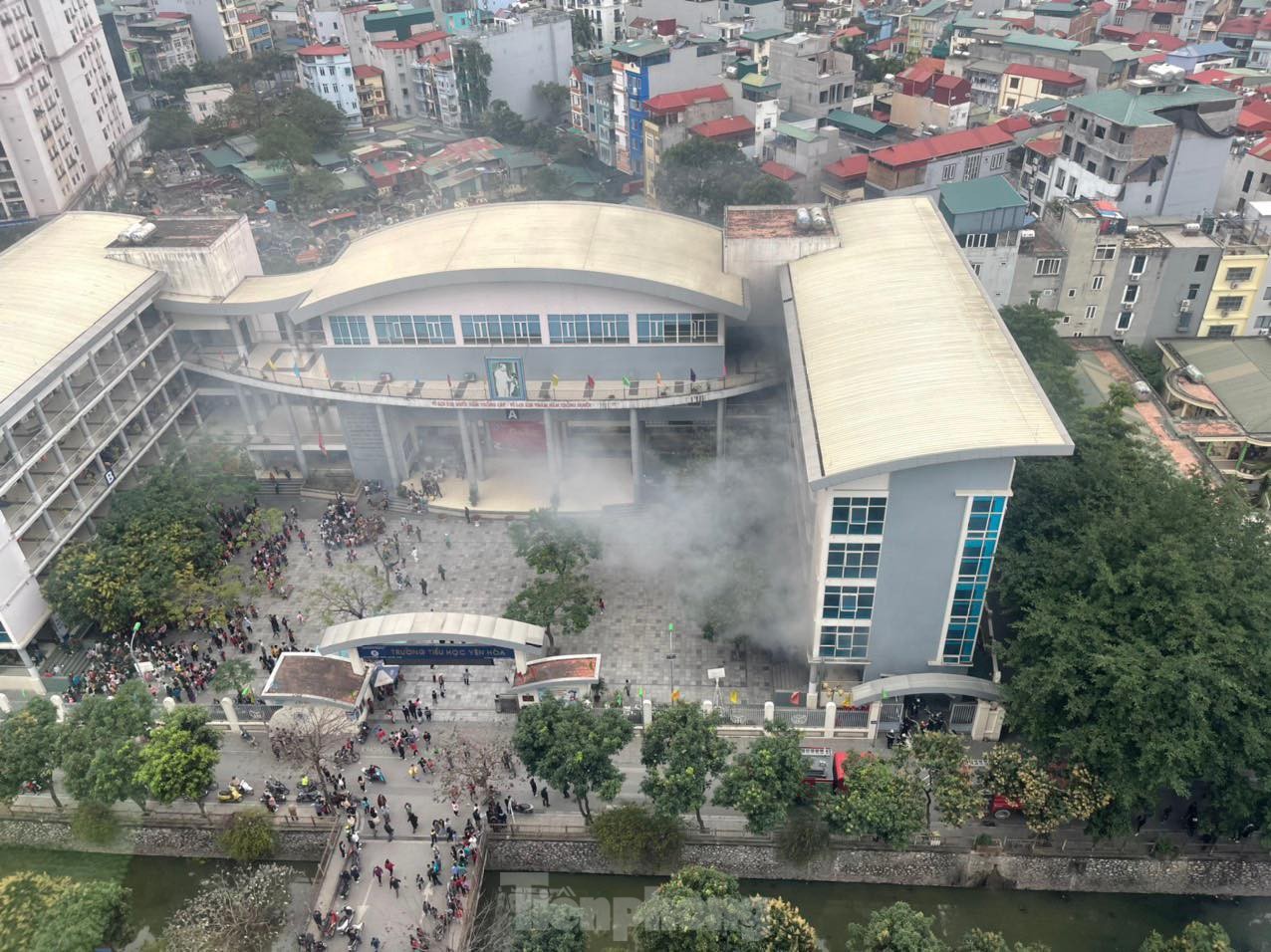Hà Nội: Cháy trong Trường Tiểu học Yên Hoà-1
