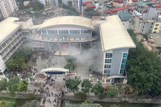 Hà Nội: Cháy trong Trường Tiểu học Yên Hoà