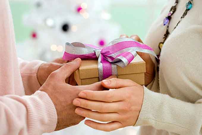 Chồng cư xử khác thường trước lễ Valentine khiến tôi nghi anh ngoại tình-1