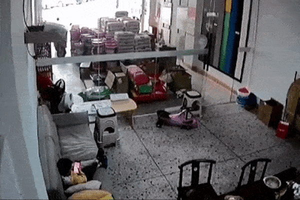 Cận cảnh đường đứt gãy dài hơn 300km sau thảm họa động đất tại Thổ Nhĩ Kỳ-1