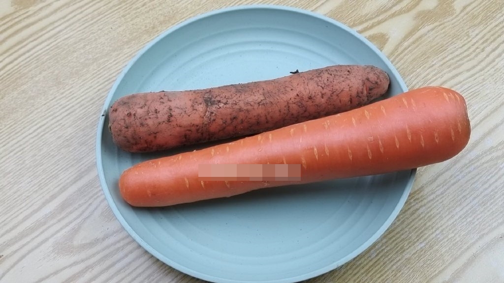 Cà rốt nên chọn củ có bùn hay không bùn? Hiểu sớm có lợi sớm, đừng mua lung tung-1