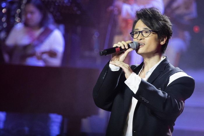 Bàn tay phe vé hay sai lầm của ê-kíp Hà Anh Tuấn?-1