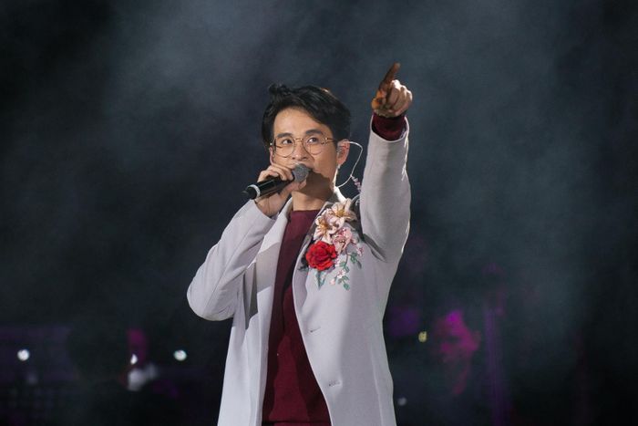 Bàn tay phe vé hay sai lầm của ê-kíp Hà Anh Tuấn?-2