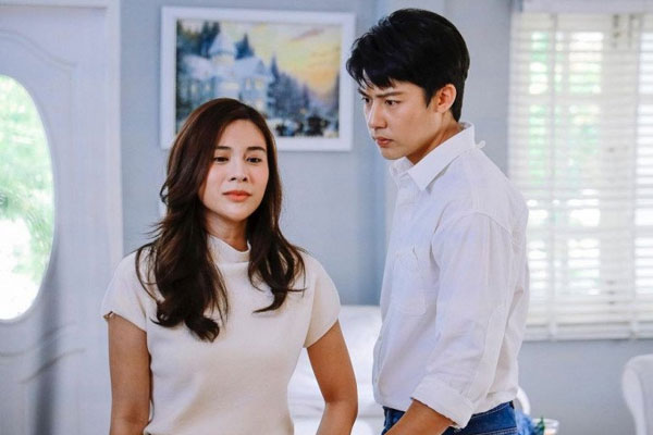 Nhờ mẹ trang trí phòng cưới, tân hôn vợ gào khóc khi thấy thứ này, bỏ về nhà đẻ luôn-1