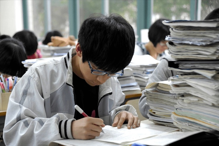 4 kiểu nỗ lực giả tạo của trẻ: Tưởng học tập chăm chỉ nhưng chẳng mang lại hiệu quả-1