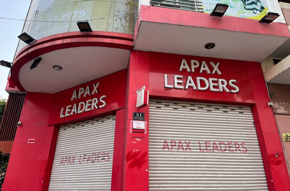 Phụ huynh bị dụ mở thẻ tín dụng khi đăng ký học tiếng Anh cho con-1