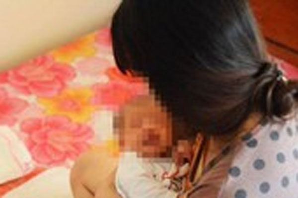 Vụ nữ sinh lớp 7 sinh con trong nhà tắm: Gia đình, nhà trường đều không biết lúc mang thai-2