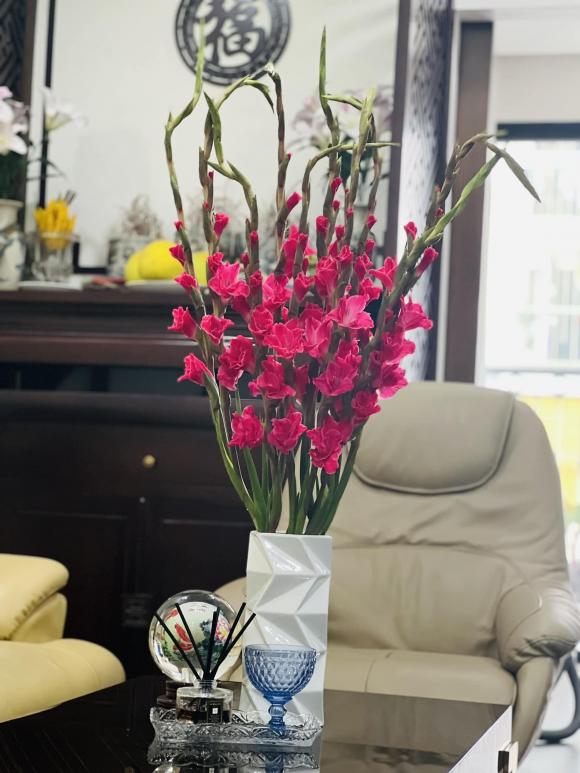 Góc yêu thích của vợ nghệ sĩ Công Lý trong căn nhà thuê-10