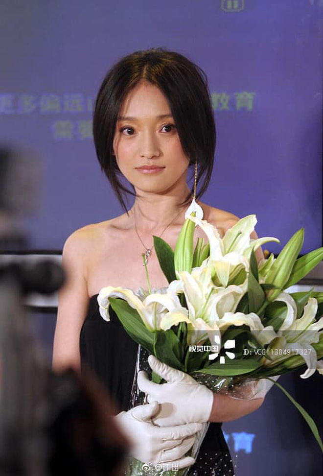 Châu Tấn để kiểu tóc nào cũng đầy khí chất-8