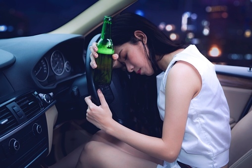 Nữ tài xế say xỉn ở Trung Quốc bị công khai tên tuổi, nam thì không-3