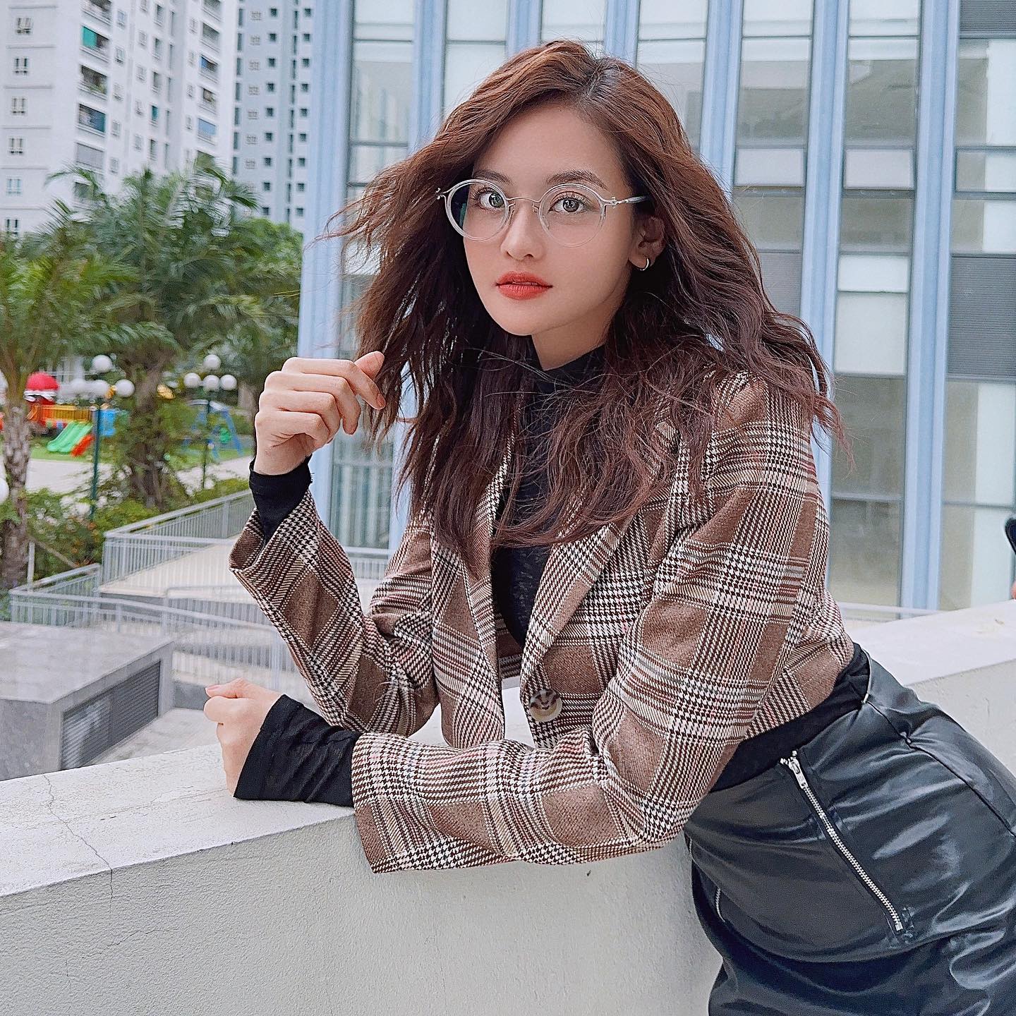 Style ngoài đời cực thời thượng của nữ chính Đừng nói khi yêu-10