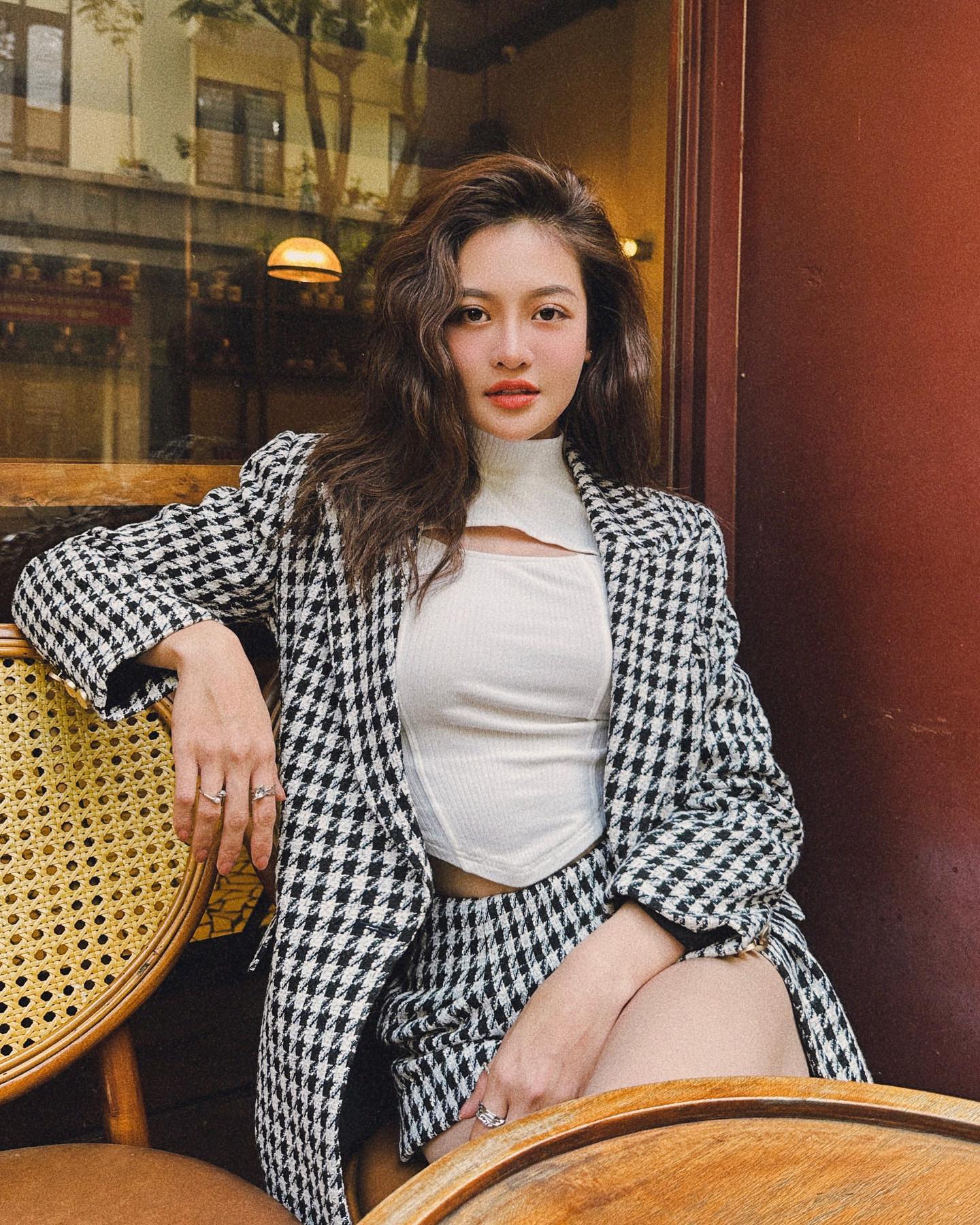 Style ngoài đời cực thời thượng của nữ chính Đừng nói khi yêu-8