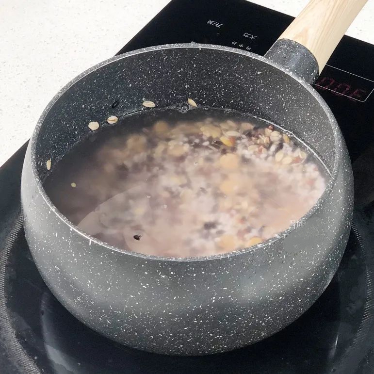 Bữa sáng ấm bụng lại giúp giảm cân với món cơm nắm dẻo thơm hấp dẫn-2