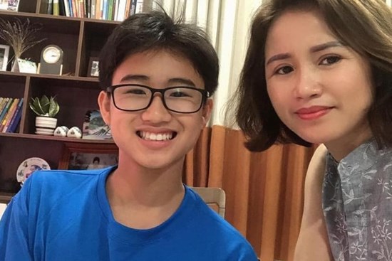 Con trai học lực trung bình, mẹ không trách mà có hành động giúp cậu bé thừa 7 điểm khi thi vào cấp 3