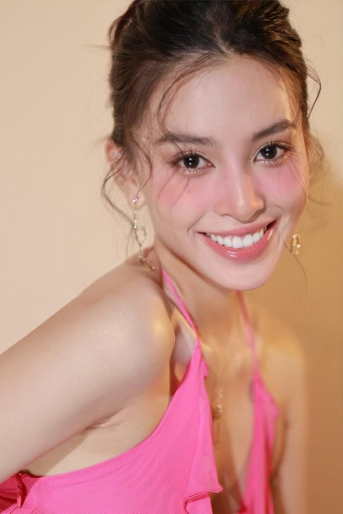 Đứng hình trước nhan sắc của Tiểu Vy sau 5 năm đăng quang Hoa hậu Việt Nam-1