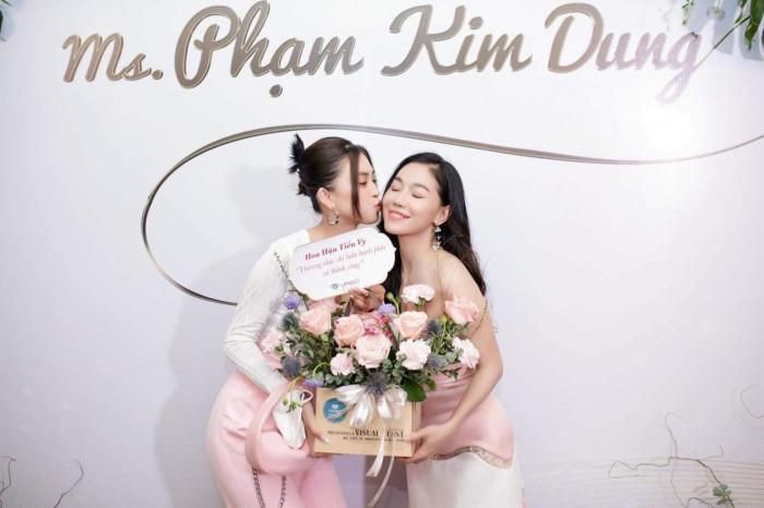 Đứng hình trước nhan sắc của Tiểu Vy sau 5 năm đăng quang Hoa hậu Việt Nam-6