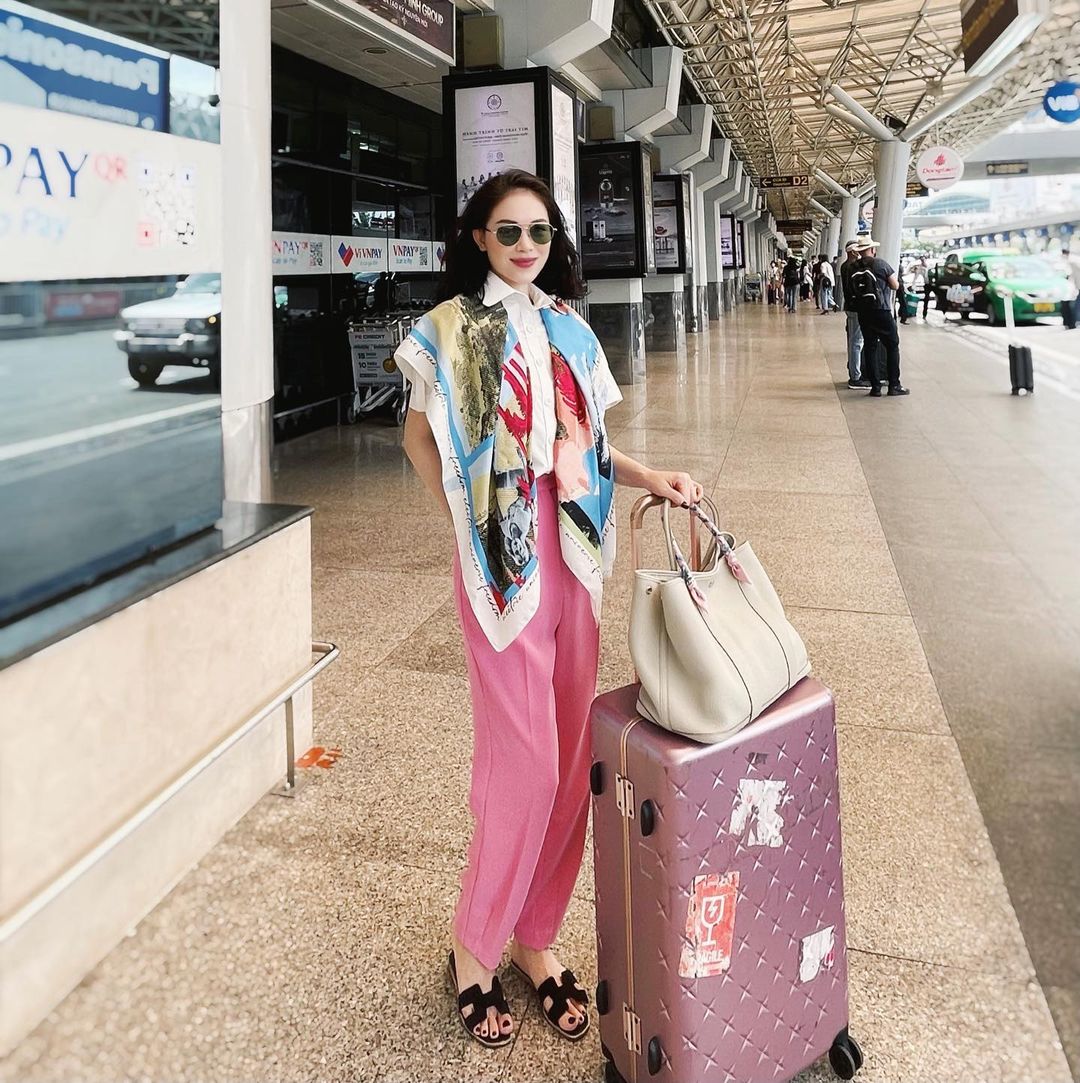 4 chiêu diện áo sơ mi sành điệu-10