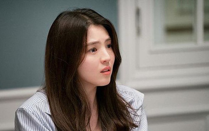 Bồ của chồng kéo vali đến ở, tôi đuổi đi thì cô ta tự tin thách thức khiến tôi thua thảm hại-1