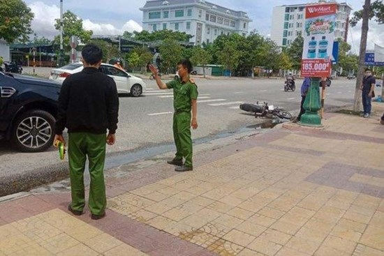 Vụ ôtô tông chết nữ sinh Ninh Thuận: Đề nghị truy tố vợ chồng nguyên thiếu tá
