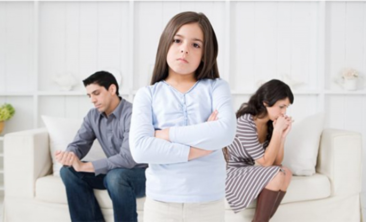 Những lời khuyên giúp con bạn đối phó với việc cha mẹ ly hôn-1