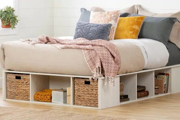 Cách tận dụng tủ và ghế cũ để trang trí khu vườn mùa hè thêm xanh mát-11