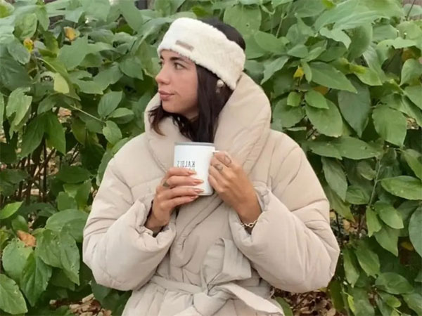 Hai cô gái phát hiện trùng người yêu nhờ clip trên mạng-2