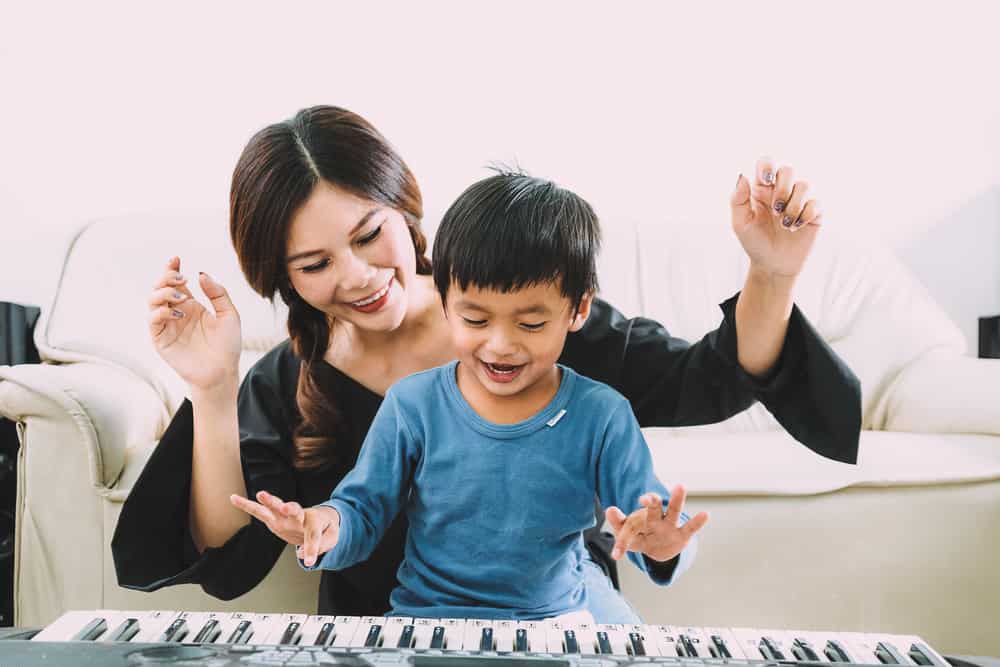 4 bí quyết vàng trong cách dạy con của bố mẹ Do Thái: Bố mẹ muốn con thành công nên áp dụng-3
