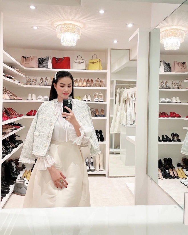 Cận cảnh biệt thự bạc tỷ giữa trời Tây mới được chồng tặng của hoa hậu số hưởng nhất showbiz Việt-19