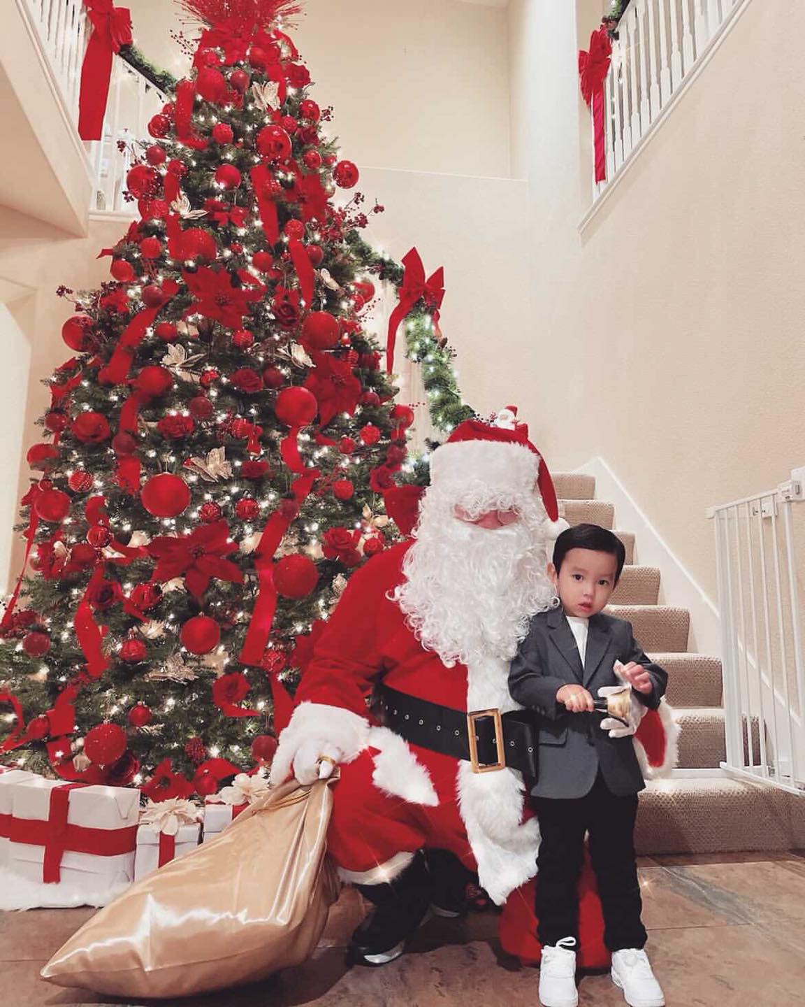 Cận cảnh biệt thự bạc tỷ giữa trời Tây mới được chồng tặng của hoa hậu số hưởng nhất showbiz Việt-21