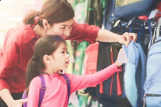 Dù có tằn tiện đến đâu, cha mẹ thông minh nhất quyết không tiết kiệm 3 loại tiền này với con cái