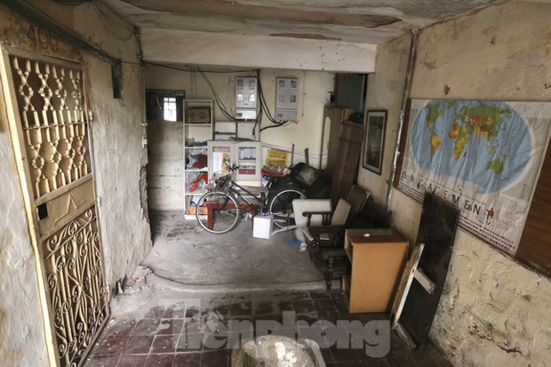 Chính quyền nói chung cư cũ nguy hiểm, người dân bảo nghiêng bền vững-8