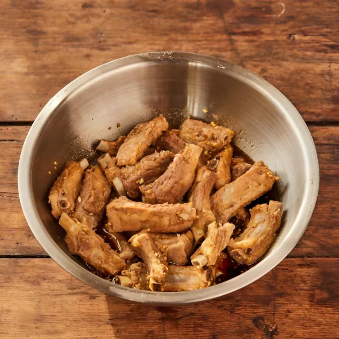 Bữa tối chỉ cần 1 món sườn này đảm bảo cả nhà tấm tắc khen ngon-6