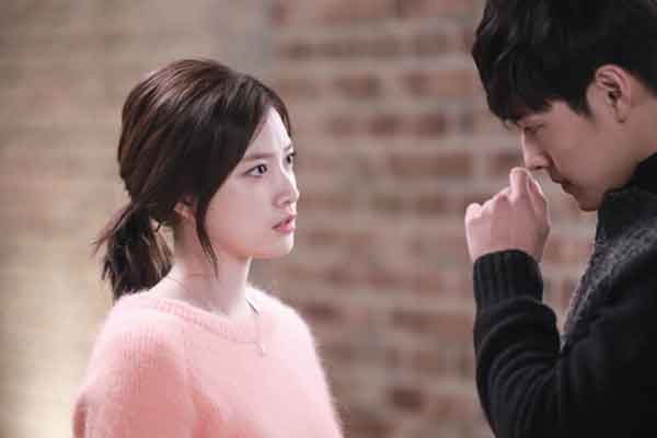 Nghiện bồ bịch, em út, sếp phó giám đốc công ty đổi cả gia đình, sự nghiệp sang... nhà trọ tồi tàn-1