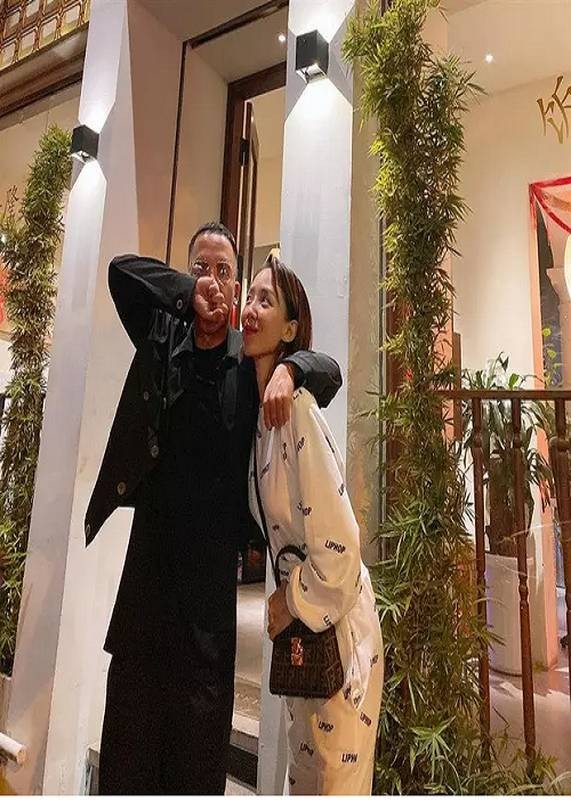 Cuộc sống vợ chồng son 3 năm qua của Tóc Tiên - Hoàng Touliver-9