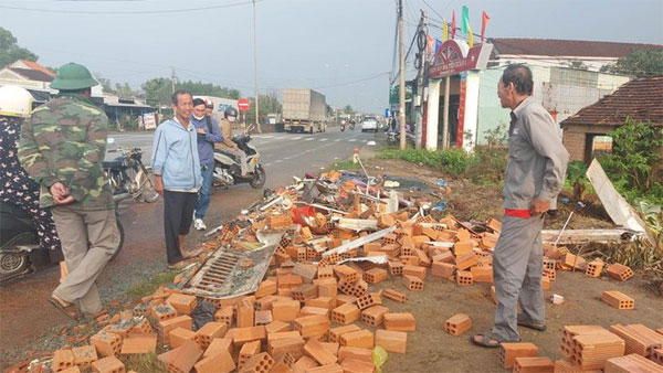 Tai nạn 16 người thương vong ở Quảng Nam: Lời khai của tài xế xe khách-3