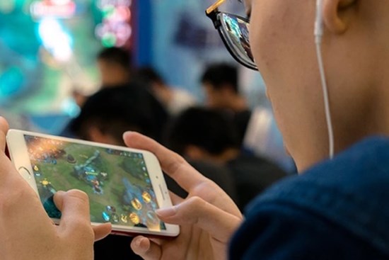 Sắp đến kỳ thi đại học mà con trai cứ 