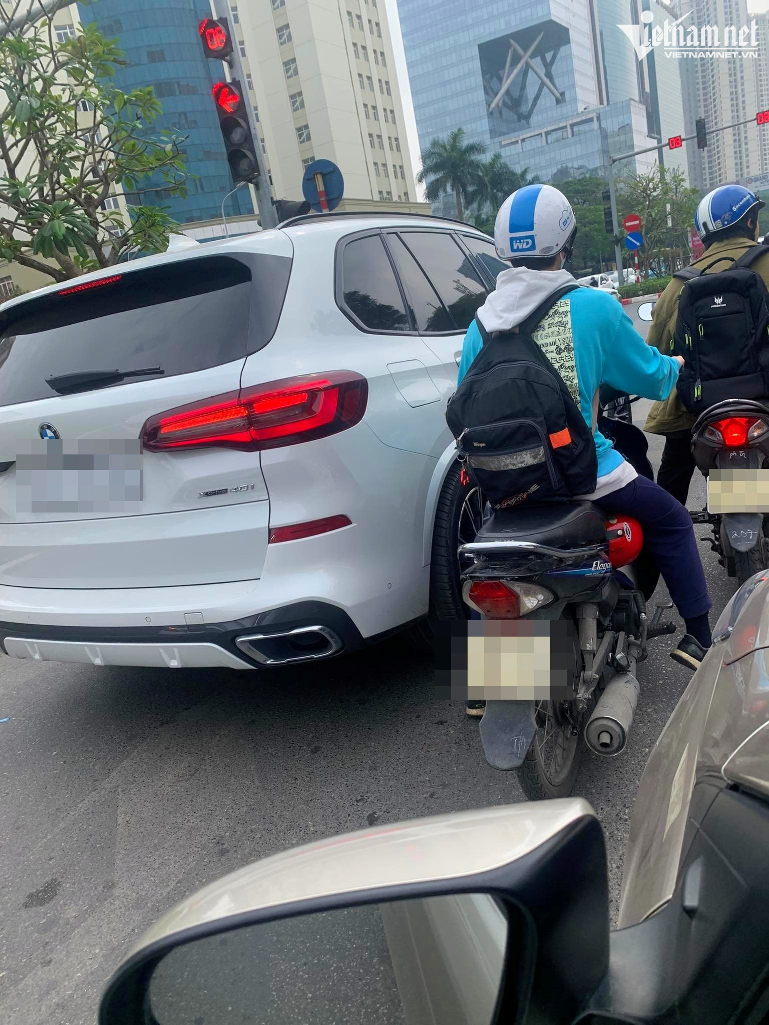 Giới trẻ đang quá dè sẻn lời xin lỗi-1