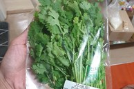 Choáng với giá của rau mùi dù bị ghét bỏ ở Hàn Quốc vẫn được bán với giá siêu đắt