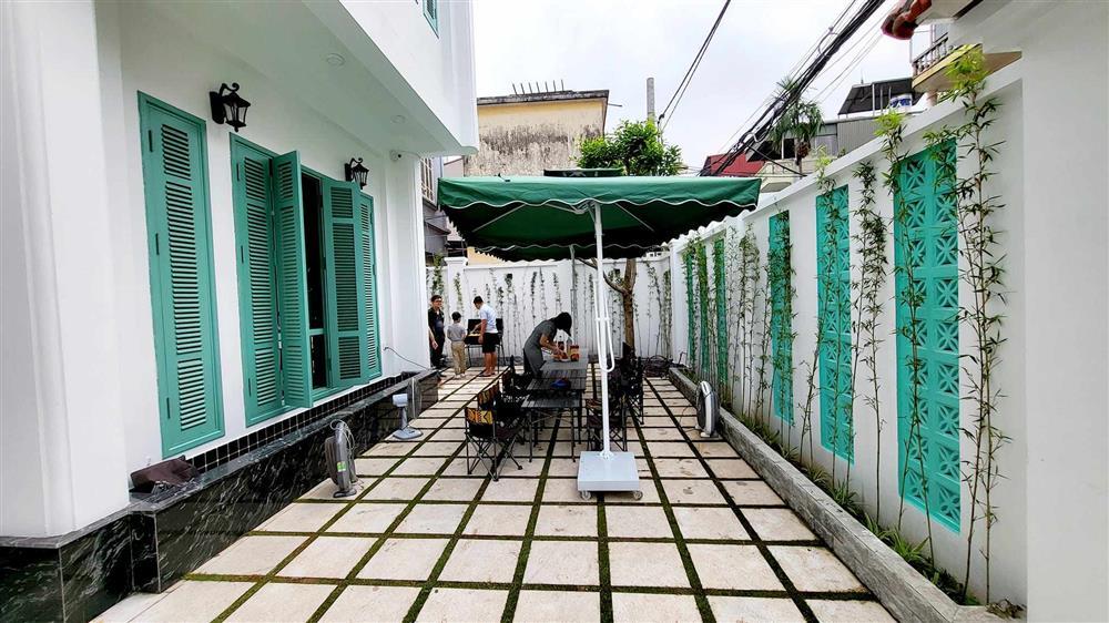 Choáng ngợp biệt phủ siêu to vừa hoàn thiện BTV đình đám VTV-12