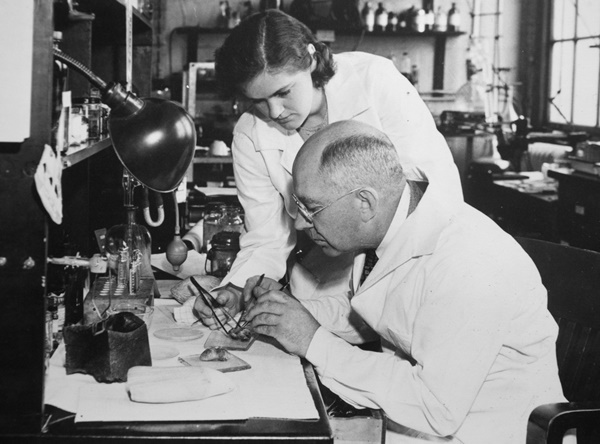 Chuyện về nữ bác sĩ cứu cả quốc gia khỏi thảm kịch đau thương bởi loại thuốc gây dị tật thai nhi-2