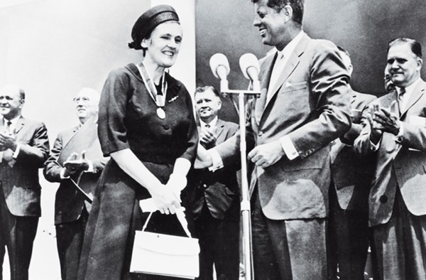 Chuyện về nữ bác sĩ cứu cả quốc gia khỏi thảm kịch đau thương bởi loại thuốc gây dị tật thai nhi-6