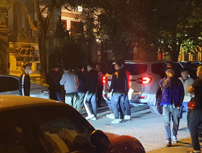 Ông Đỗ Hữu Ca 4 lần nhận tổng 35 tỉ đồng tại nhà riêng từ ông trùm để nhờ chạy án-2