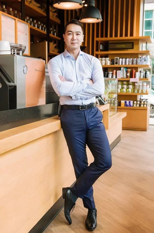 Ngoài dinh thự dát vàng, vợ chồng Lan Khuê giàu cỡ nào?-2