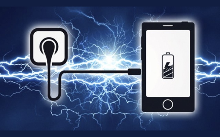 Vừa sạc vừa dùng điện thoại có sao không?-1