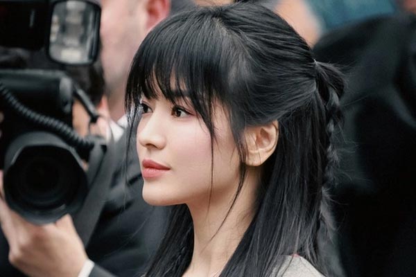 5 cách buộc tóc hack tuổi của Song Hye Kyo-8